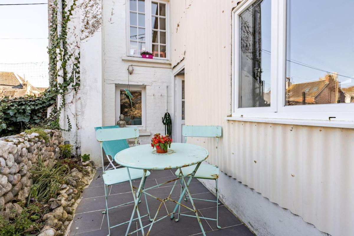 Tiny Bikini, Ault, Baie De Somme, 200 M De La Mer Exterior photo